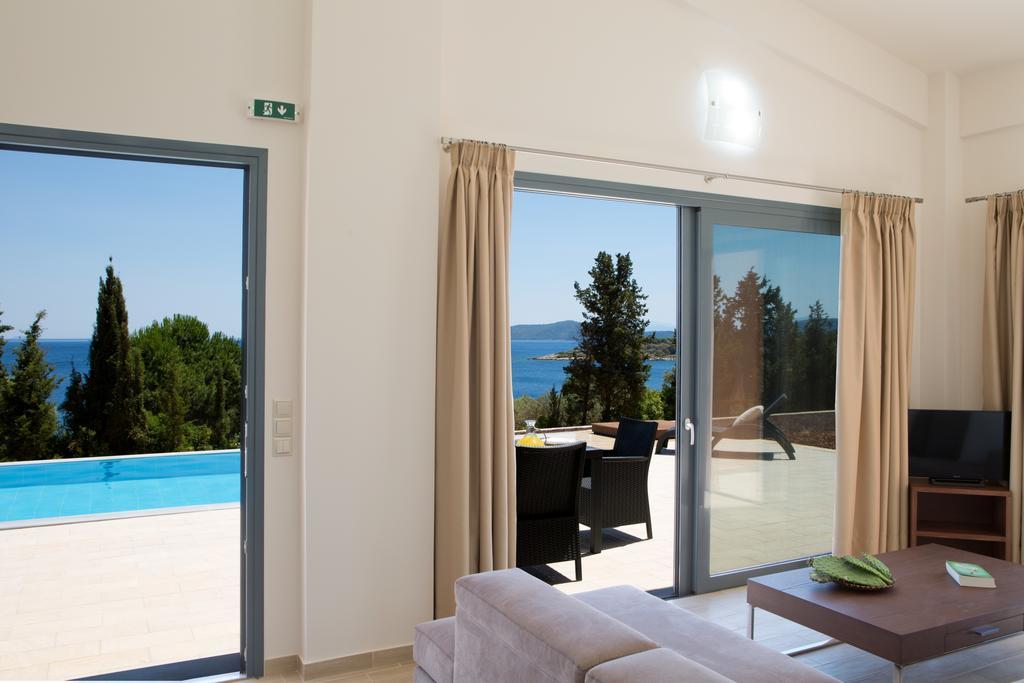 Nema Villas Katomerion Bilik gambar